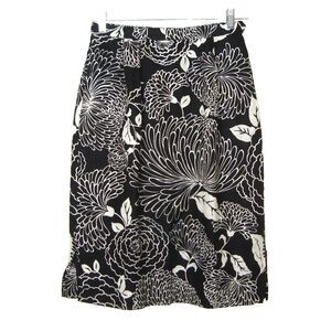 Vintage Salvatore Ferragamo Black White Floral Linen Side Zip Pencil Skirt